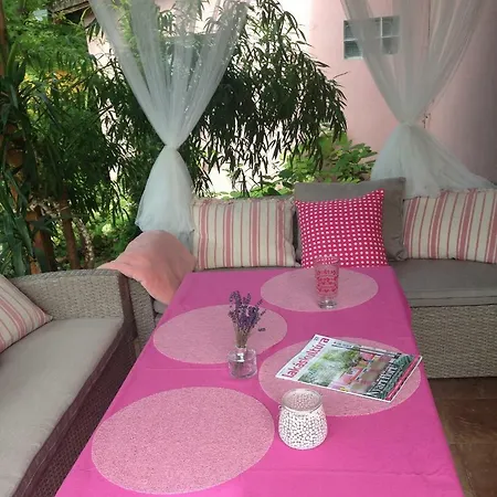 Roza Apartment